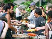 Volunteer: APCH's Thanksgiving Dinner